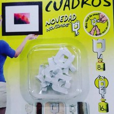 Cuelga cuadros Fischer,Fija cuadros fischer,colgador con la mano fischer,