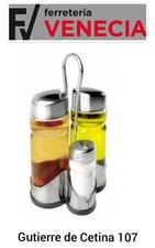 Vinagreras, Juego aceitera y vinagrera con salero,